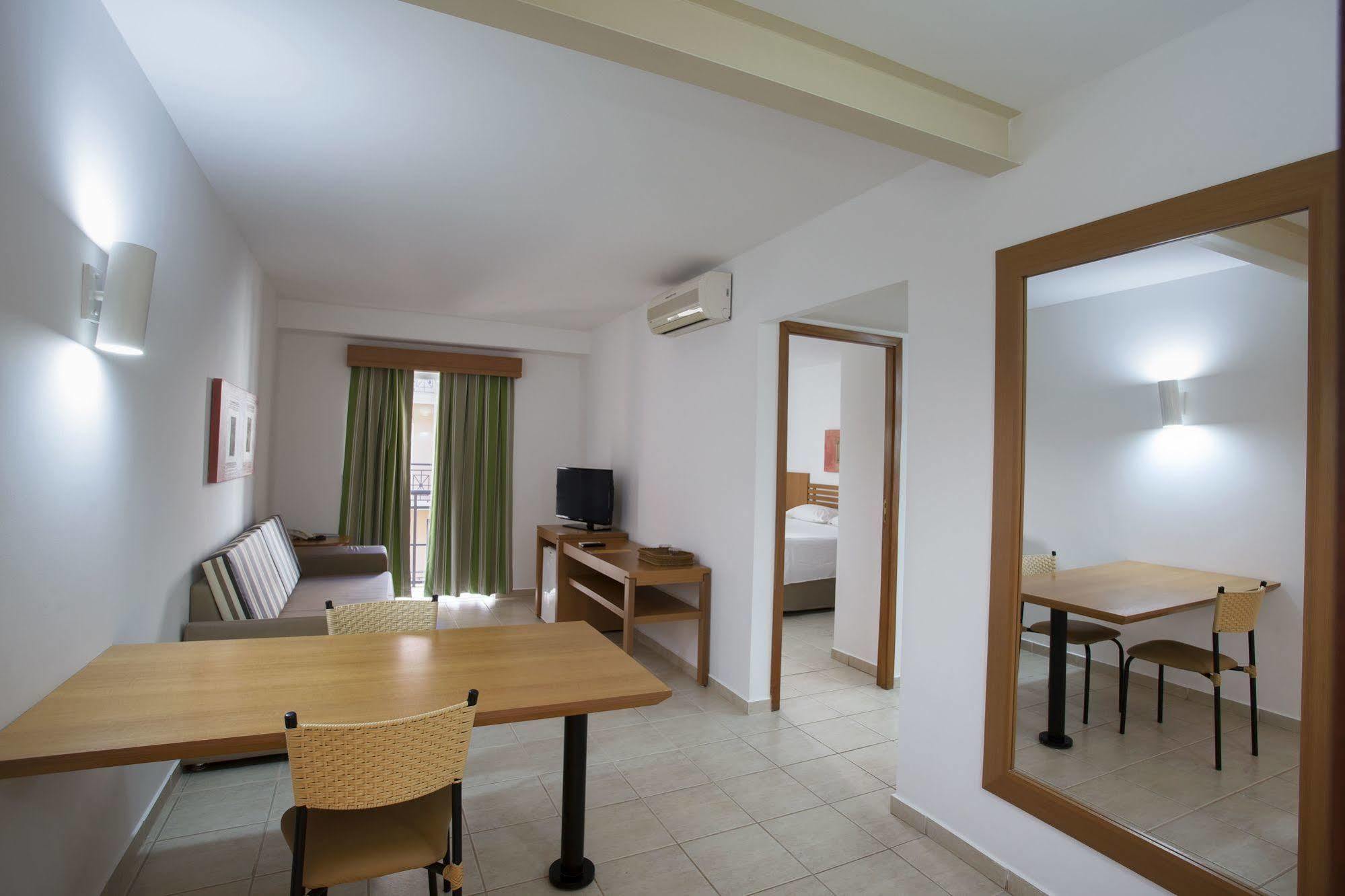 Rio Quente Resorts - Hotel Giardino Kültér fotó